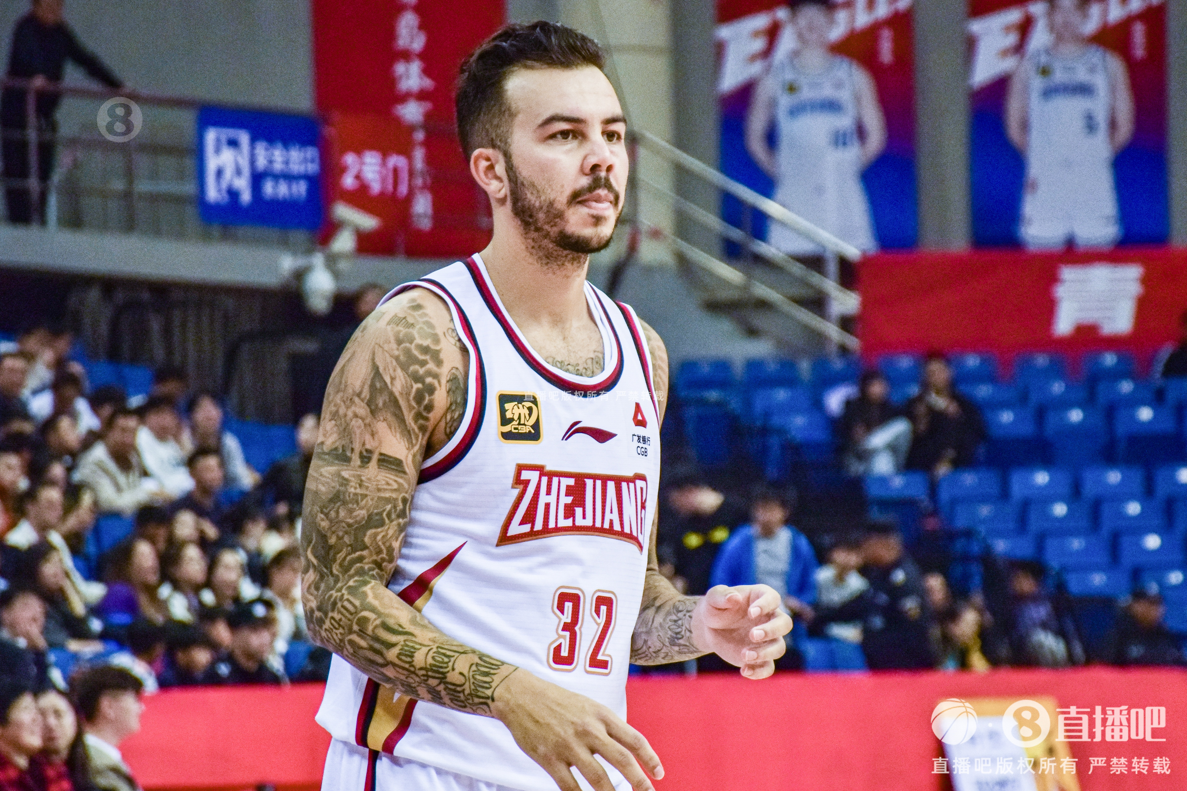 手感炸裂結(jié)果空砍！約克21中13&三分15中7空砍38分 另有6板8助